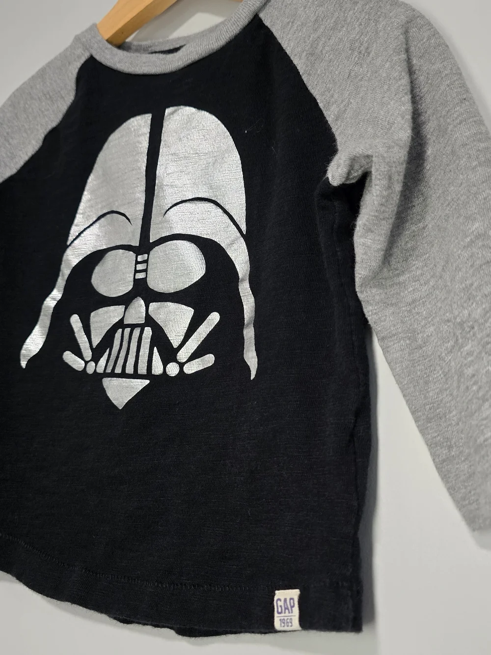 Gap Kids Black & Gray Darth Vader Raglan Cotton Tee.